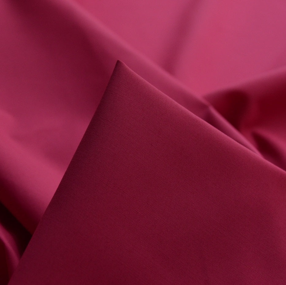 50 50 Cotton Polly Raspberry Raspberry Pink Poly Cotton Fabric Cu2