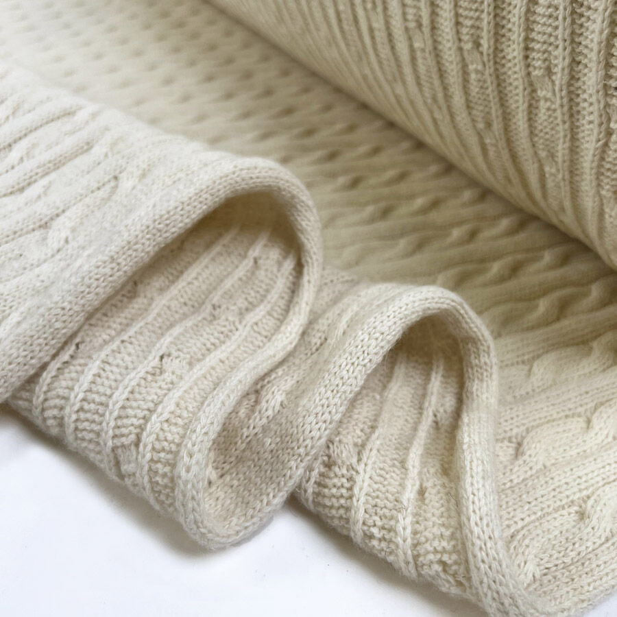 Cable Car Chunky Wool Ivory Cream Italian Knittted Lambswool Jumper Fabric Fold