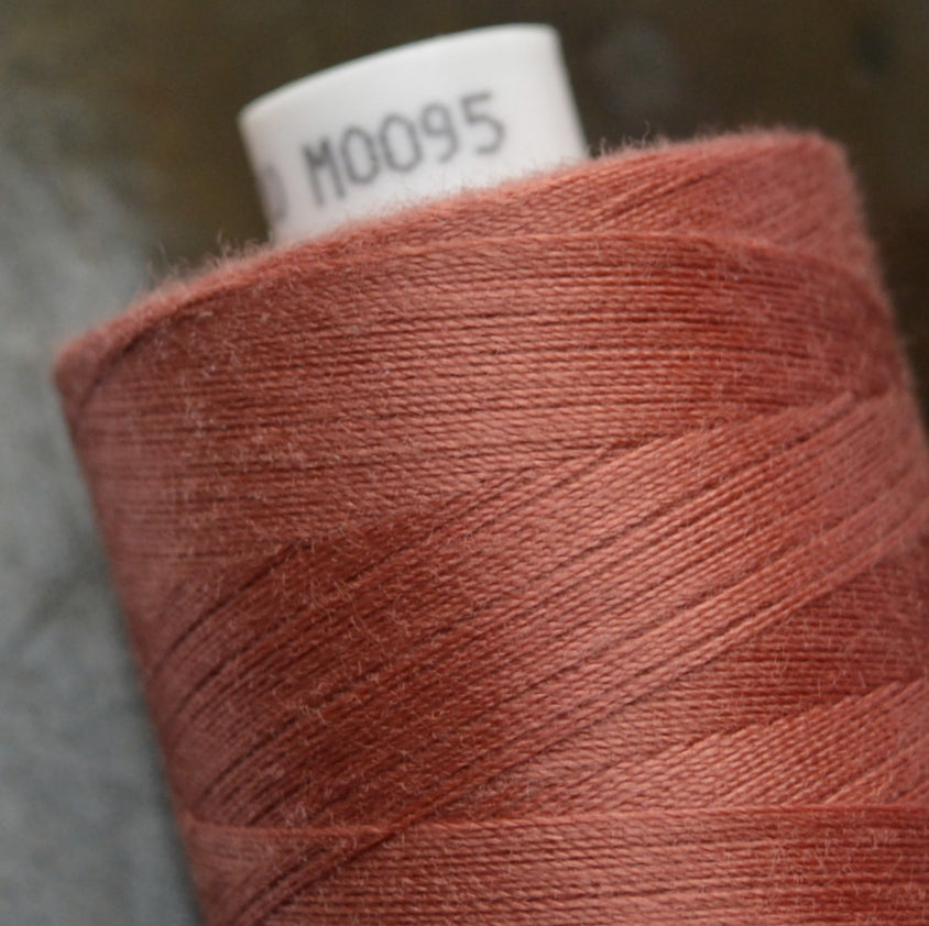 Coats 120 Moon Sewing Thread Mo095 Pale Rust