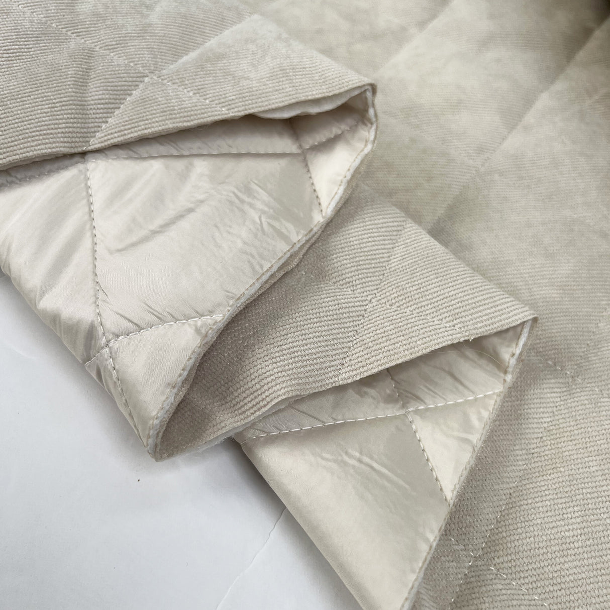 Corduroy Quilting Cream Polyester Wadded Diamond Coating Fabric Fold