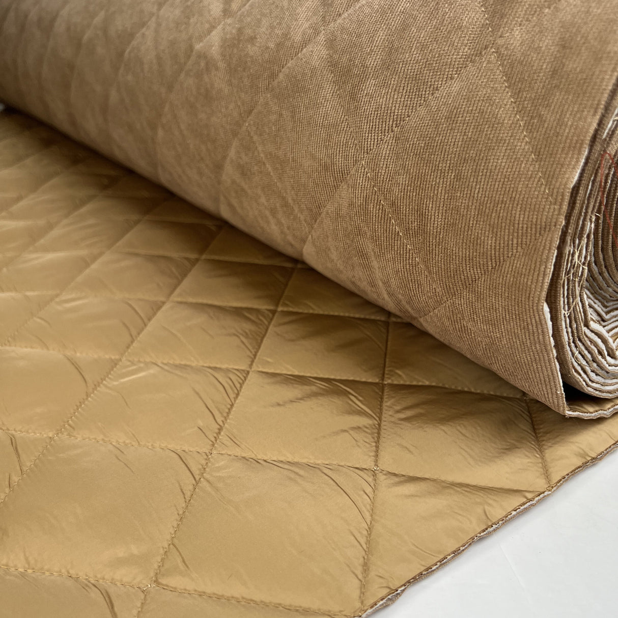 Corduroy Quilting Sand Polyester Wadded Diamond Coating Fabric Roll