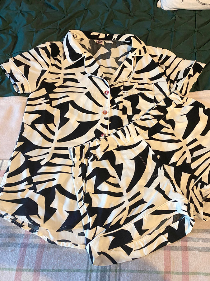 Customer Make By Sadie Viscose Challis Palmer Black Fabric Closet Core Patterns Carolyn Pyjamas August 2023 2