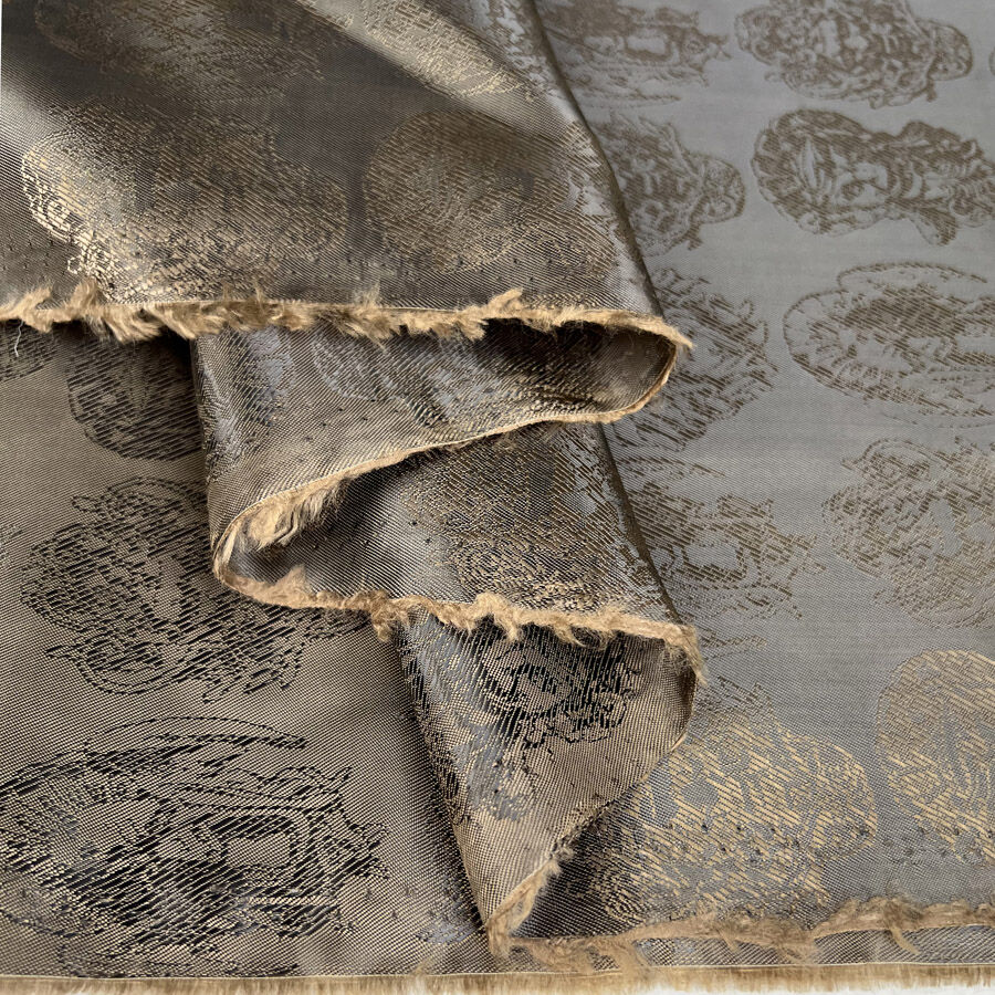 Ezio Set In Stone Viscose Acetate Italian Tailors Lining Fabric Fold