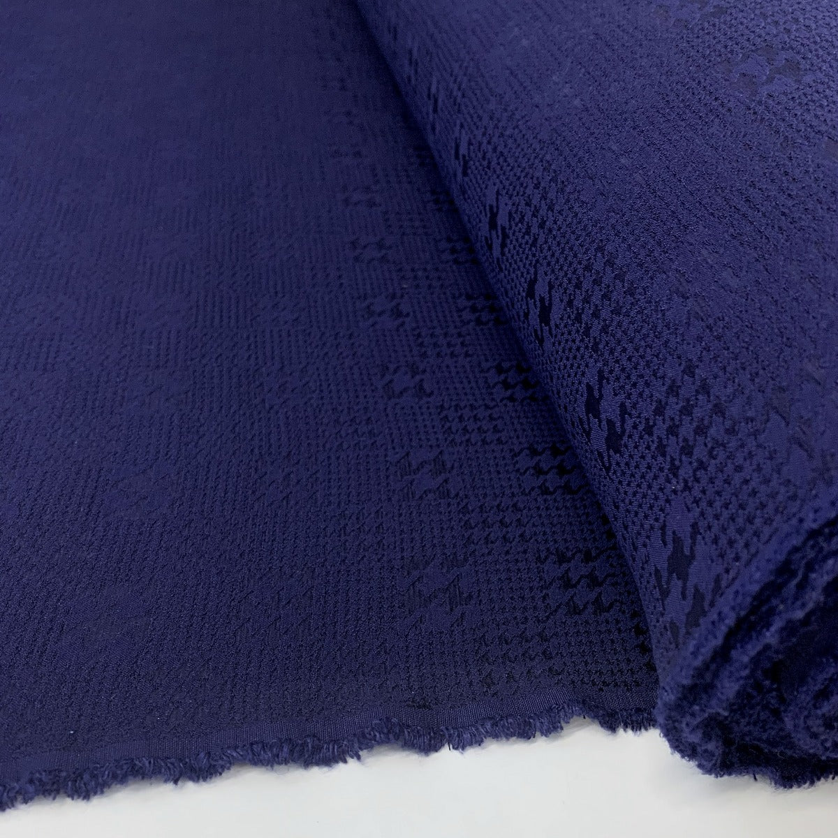 Intricate Deep Blue Designer Viscose Suiting Bolt