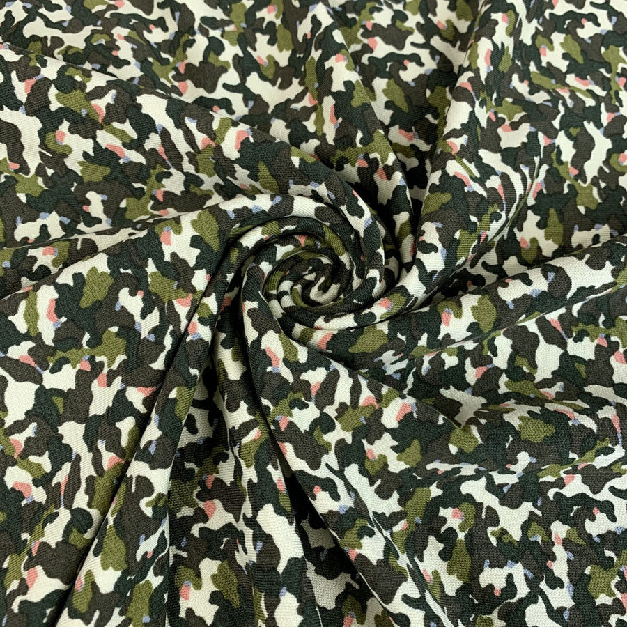 Mode Green Camouflage Design Khaki Modal Elastane Knitted Jersey Fabric Swirl Close Up Fabric Photo 2