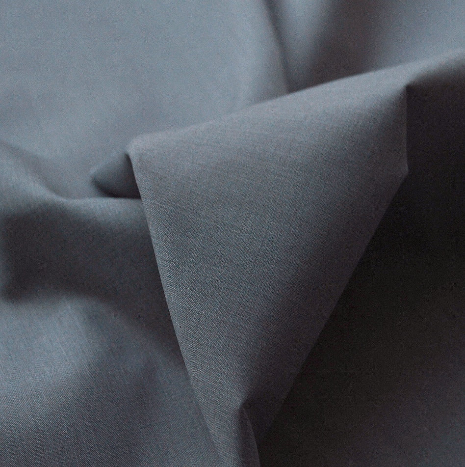 Pain Poly Cotton Silver Grey Pale Silver Grey Plain Poly Cotton Dress Craft Fabric Cud