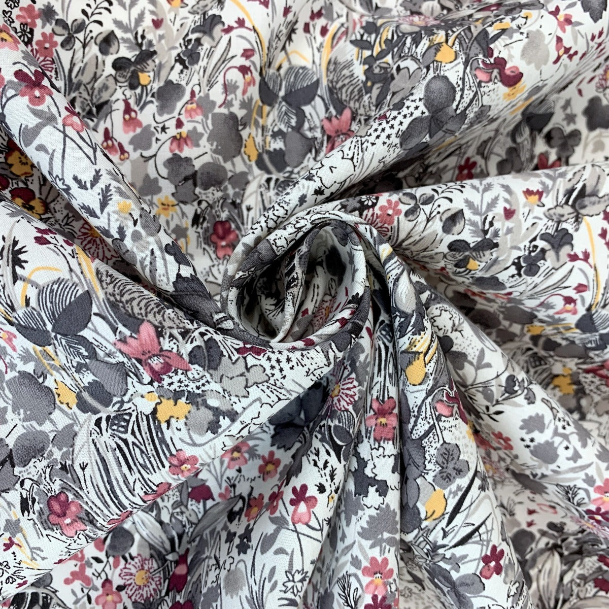 Pima Cotton Lawn The Garden Of Shakespeare Pink Grey Cu