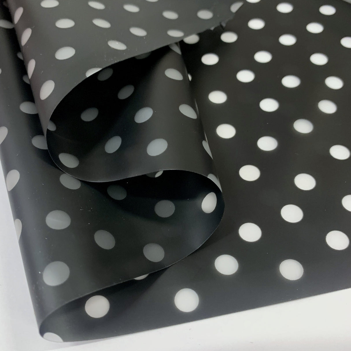 Printed Pu Polyurethane Polka Black Fabric Cu