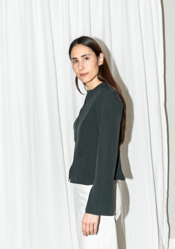 Puff pencil silhouette blouse trumpet sleeve 4