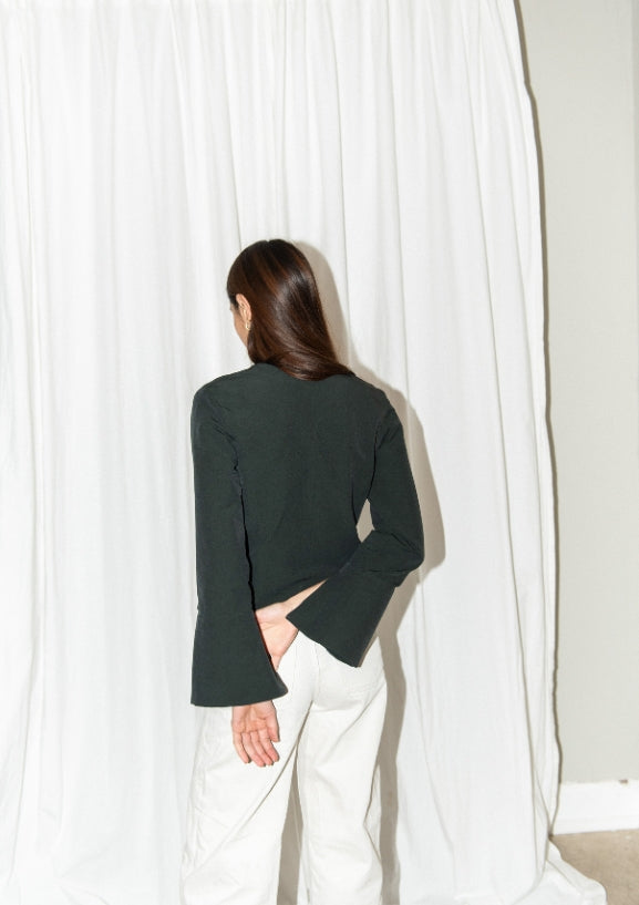 Puff pencil silhouette blouse trumpet sleeve 5