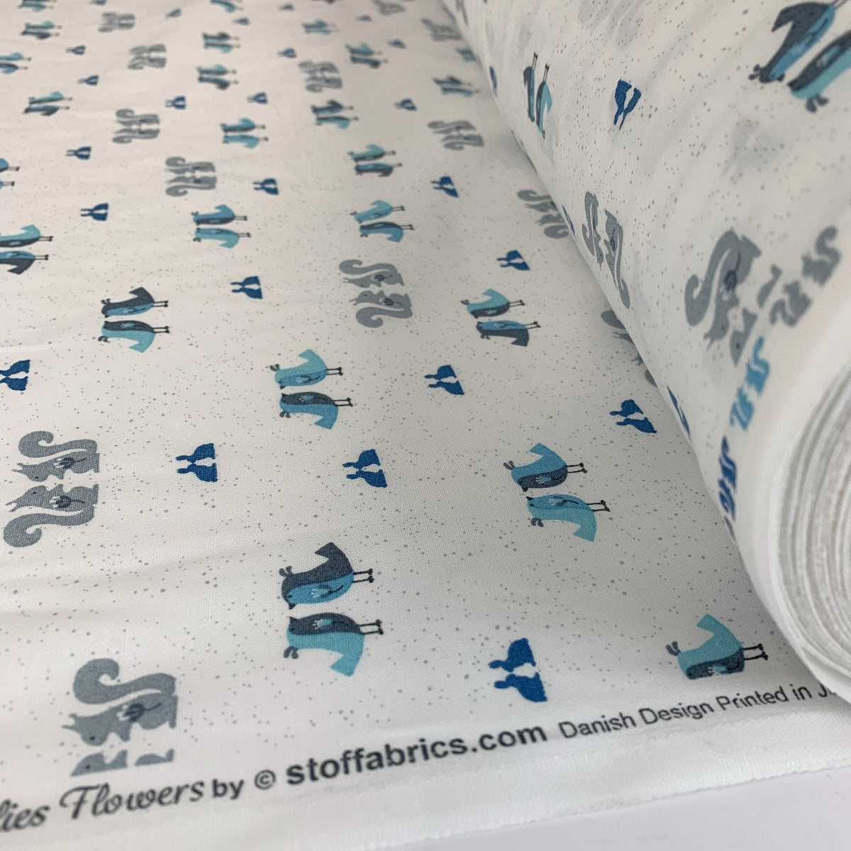Stof Craft Woodland Creatures Japanese Craft Cotton Fabric Blue Grey White Rabbits Birds Squirrels Oll