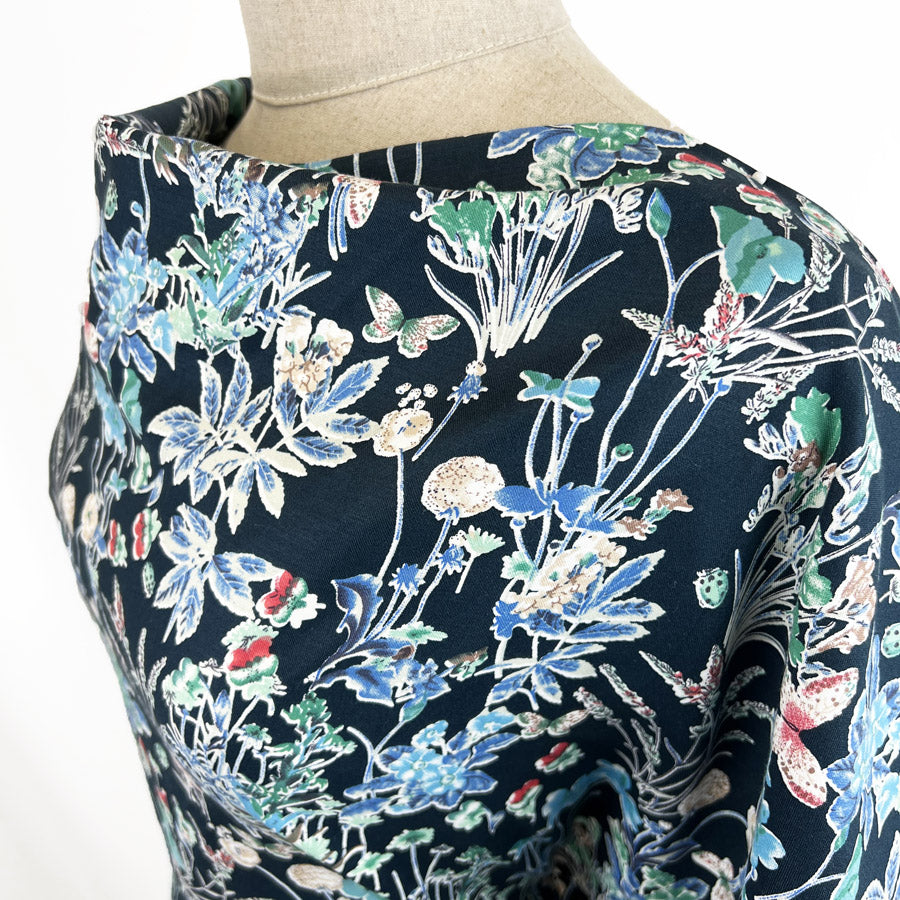 Stretch Cotton Lycra Fabric White Floral Spring Garden Navy Side