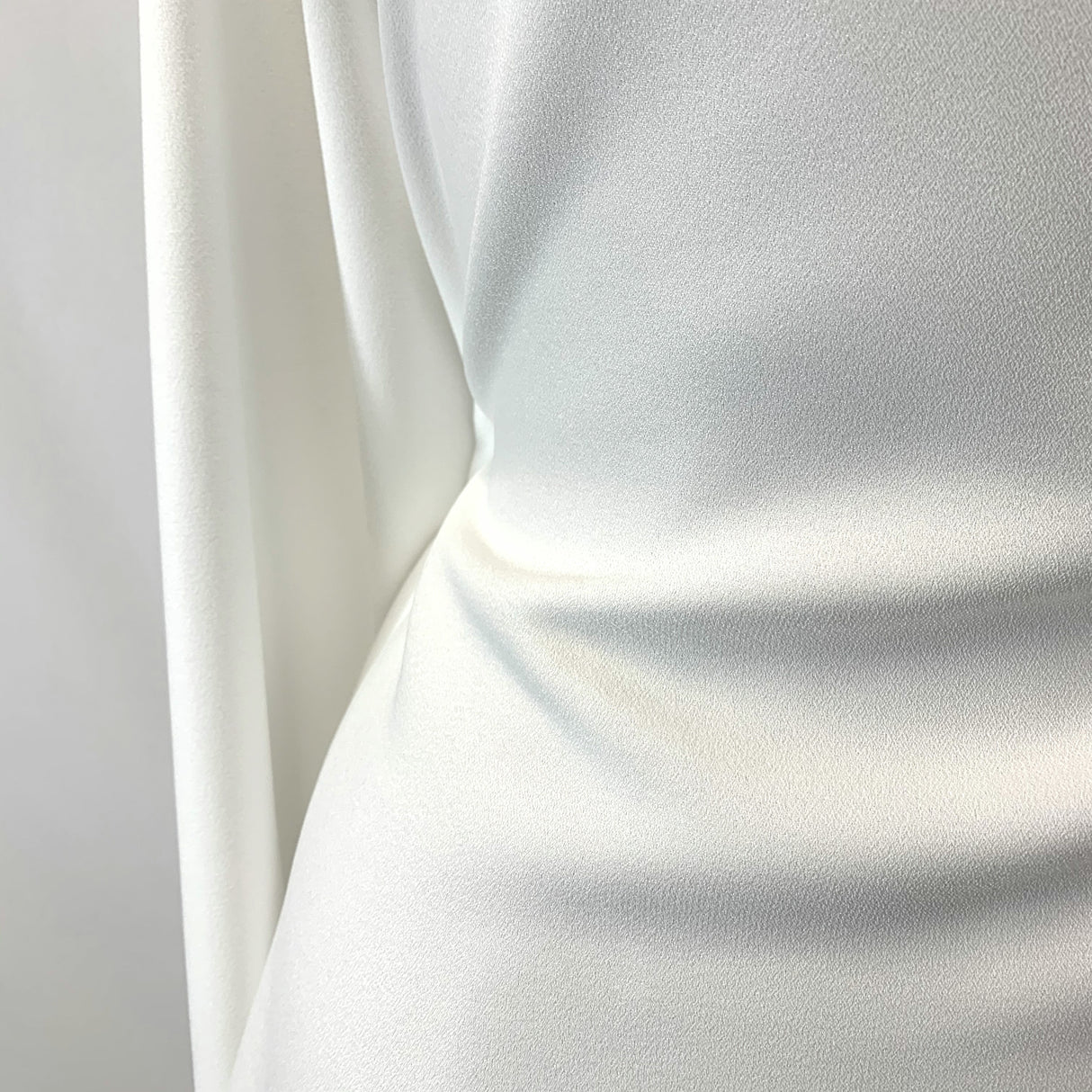 Supreme Soft White Gorgeous Satin Back Crepe Special Occasion Dresses Close Up 2