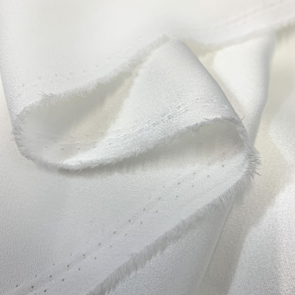 Supreme Soft White Gorgeous Satin Back Crepe Special Occasion Dresses Fold 3
