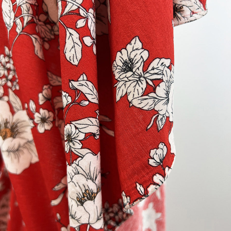 Turn The Night Sky Red Slinky Polyester Elastane Floral Printed Knitted Jersey Fabric Hang