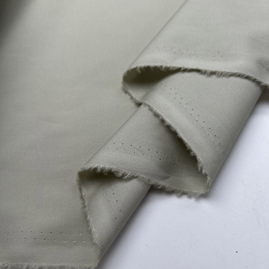 Unturned Poplin Stone Plain Woven Cotton Fabric Fold