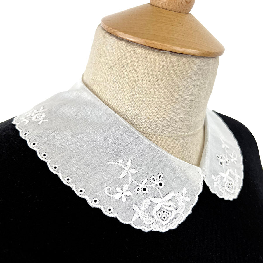 Vintage Floral Embroidered Cotton Collar Sarah White Side