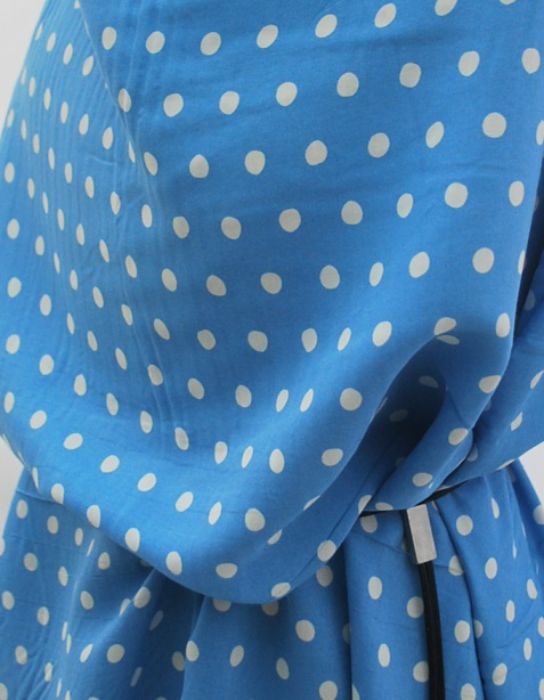 Sky Lap - Blue and white spotty dress fabric - cu