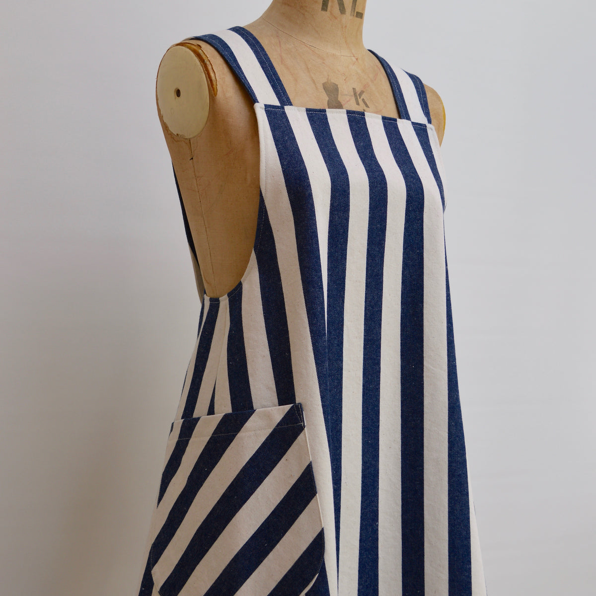 The Maria Apron | Paper Sewing Pattern | Maven – Croft Mill
