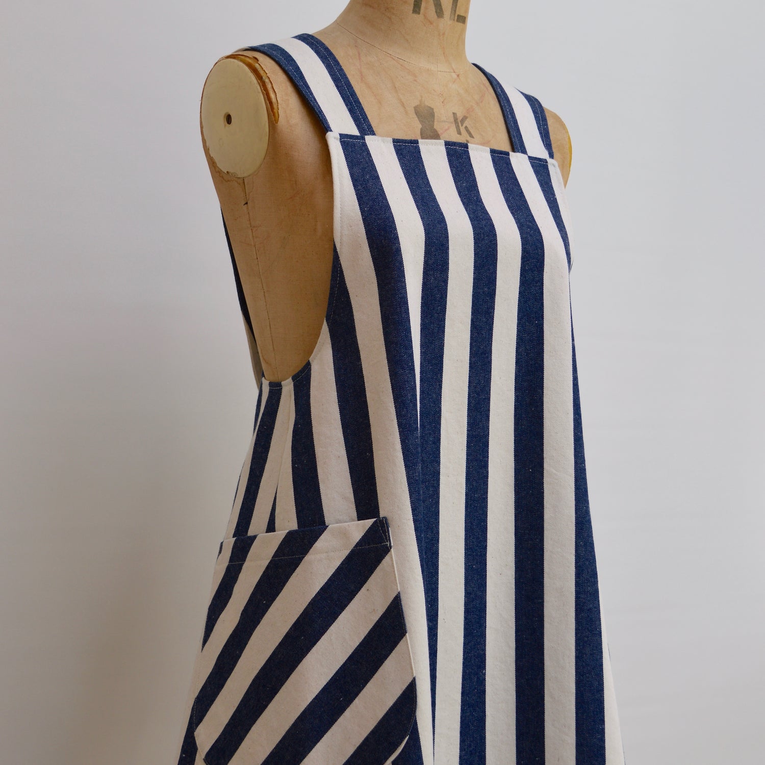 Maven - The Maria Apron Sewing Pattern