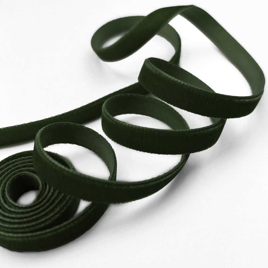 9mm Berisfords Velvet Ribbon's (5m)