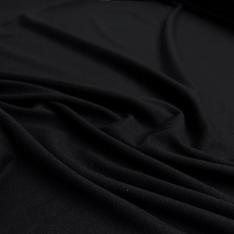 True Essentials - T-Shirting - Black