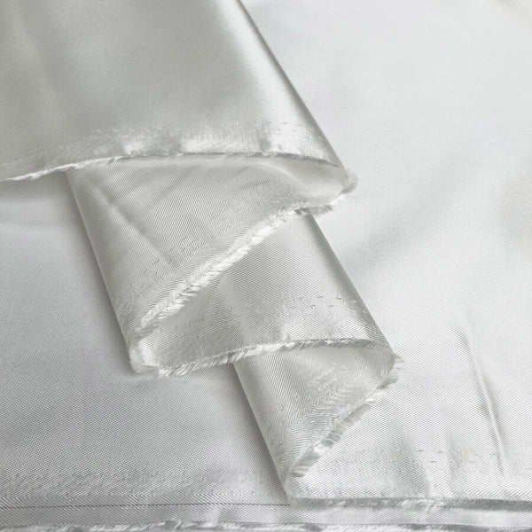 Hidden finish lining ivory