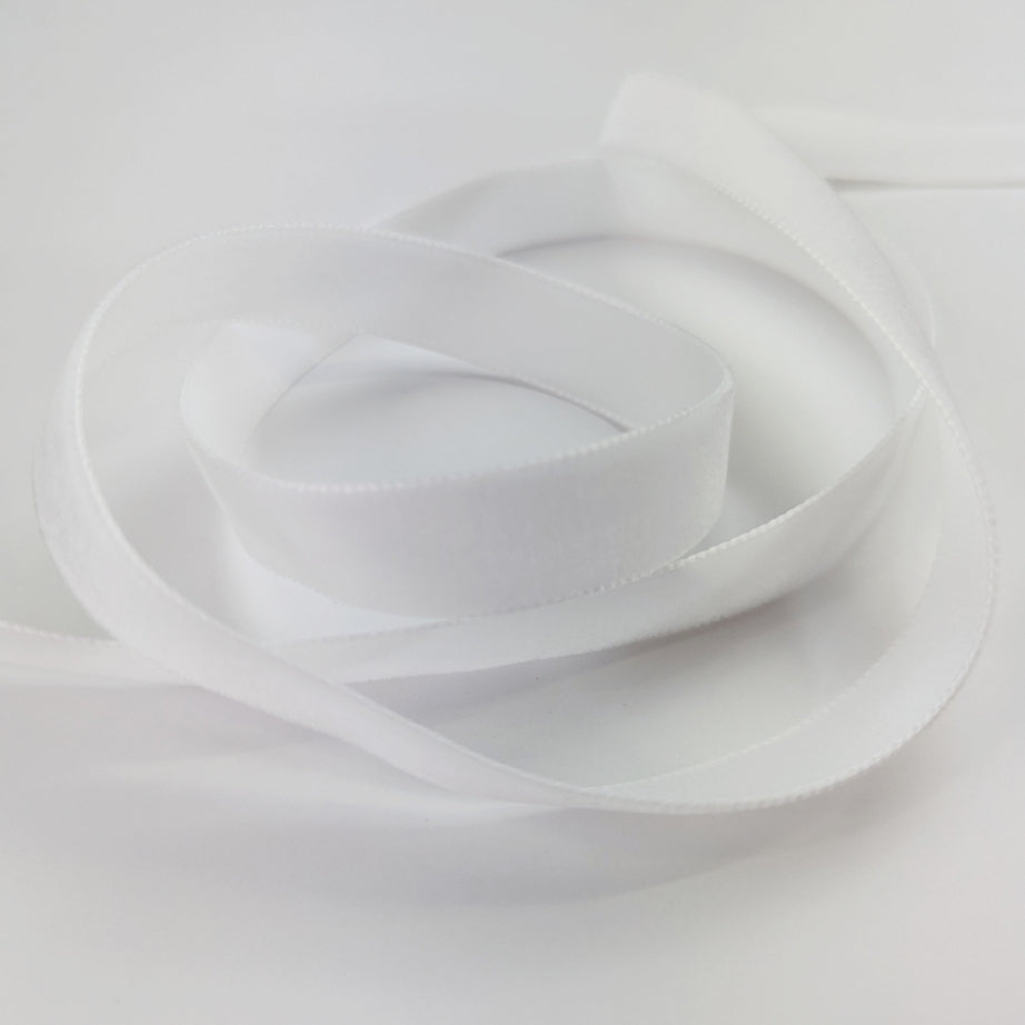 16mm Berisfords Velvet Ribbon's (5m)