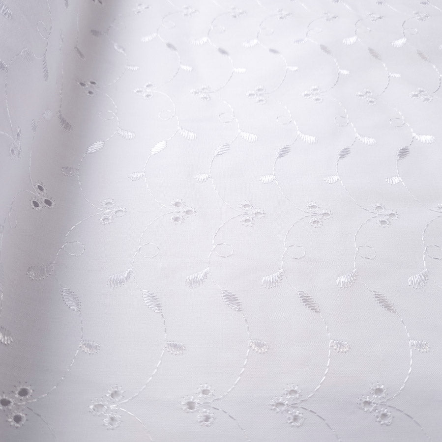 3 Hole - Broderie Anglaise - White