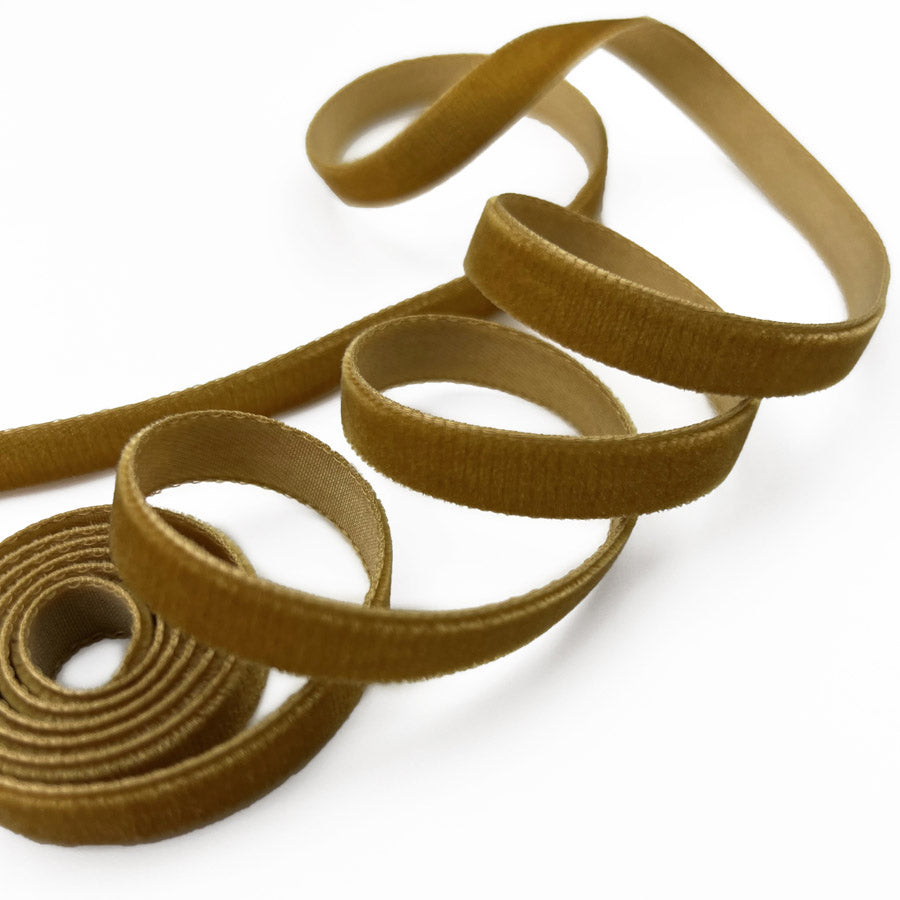 9mm Berisfords Velvet Ribbon's (5m)