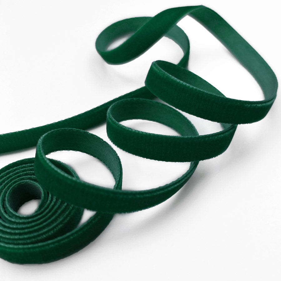 9mm Berisfords Velvet Ribbon's (5m)