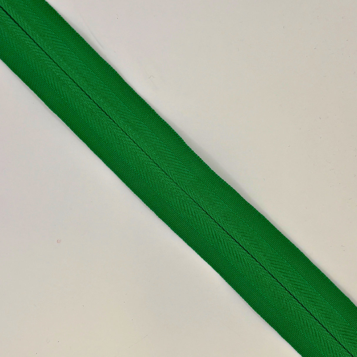 22 Inch Concealed Nylon Zips