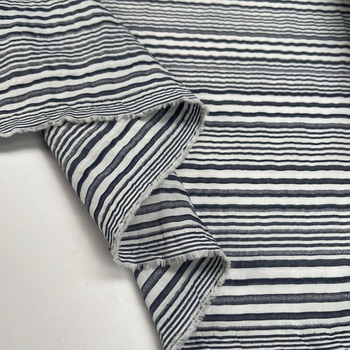 Deckchair Seersucker Navy Cotton Polyester Stripe White Woven Dress Fabric Fold