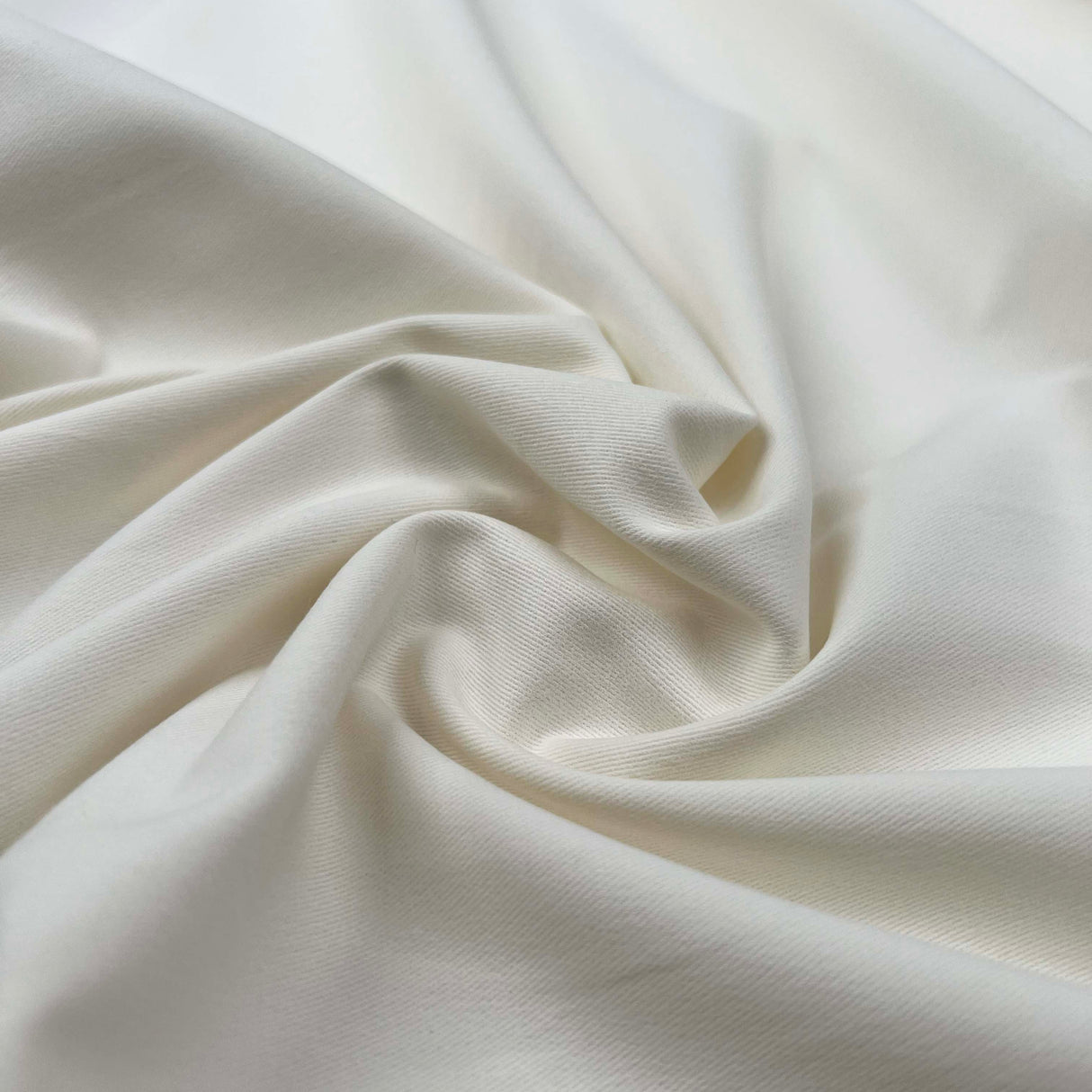 Italian Ex-Designer Soft Cream Cotton Stretch Twill Fabric Delitelli CU