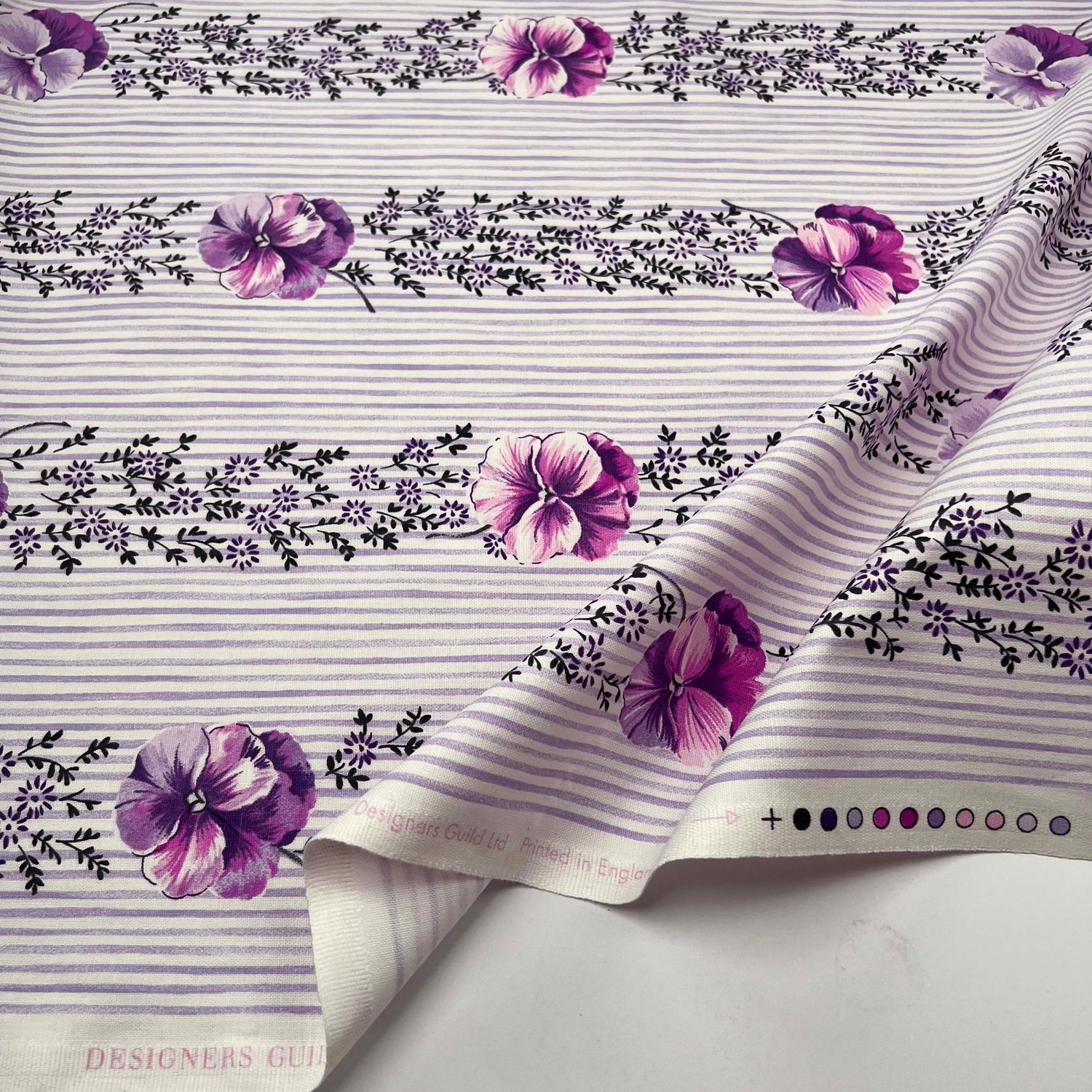 Printed Cotton Canvas Fabric Designers Guild Pansey Stripe - Crocus Fold