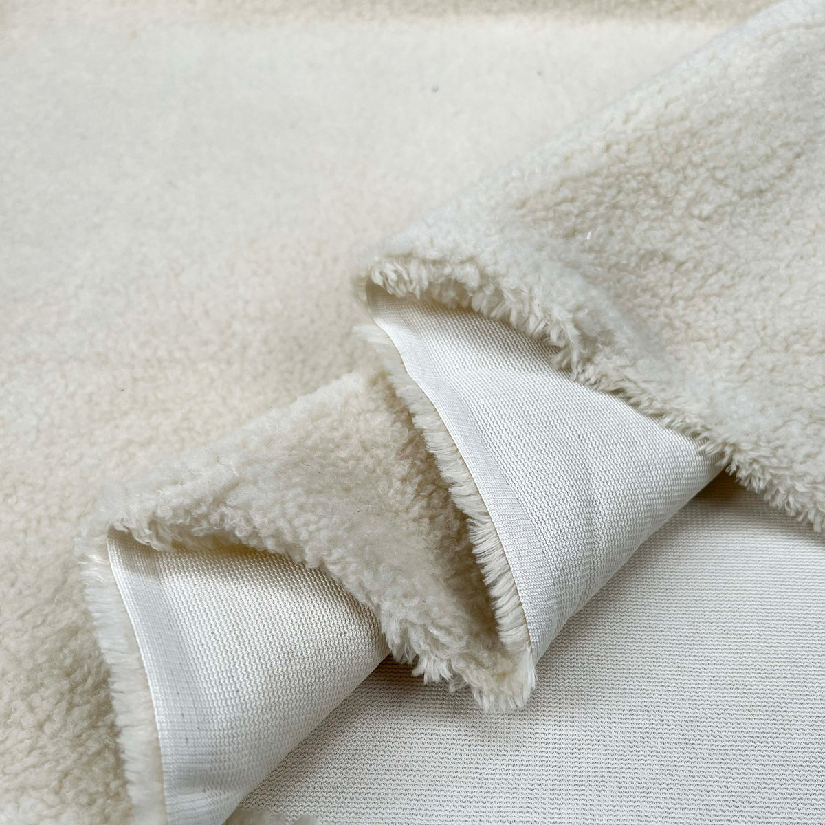 Cream Thick Polyester Soft Plain Fleece Coat Fabric Faithful Flock Fold