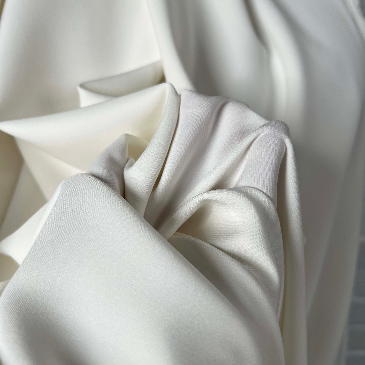 Polyester Elastane Stretch Suiting Crepe Fabric Femme Fatale Ivory CU