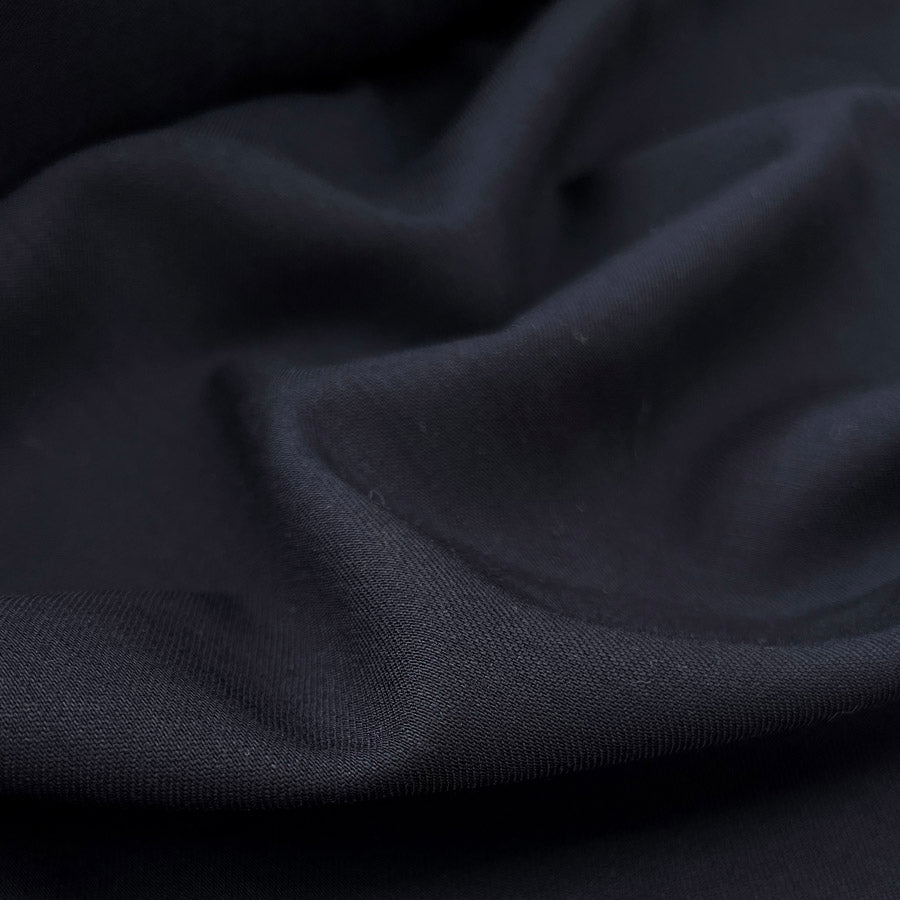 Lightweight Fine Wool Suiting Fabric Omerta - Dark Navy Close Up