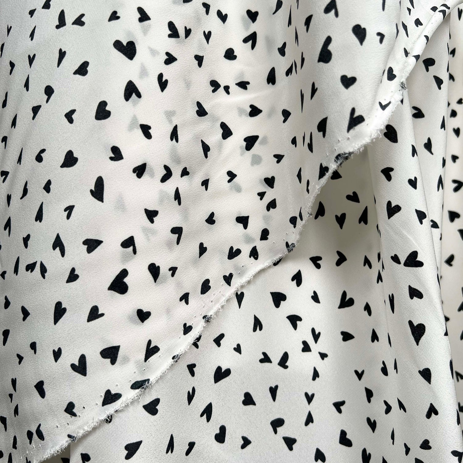 Italian Pink Black White Print Dress Fabric Fly Away Silk Hearts Hang