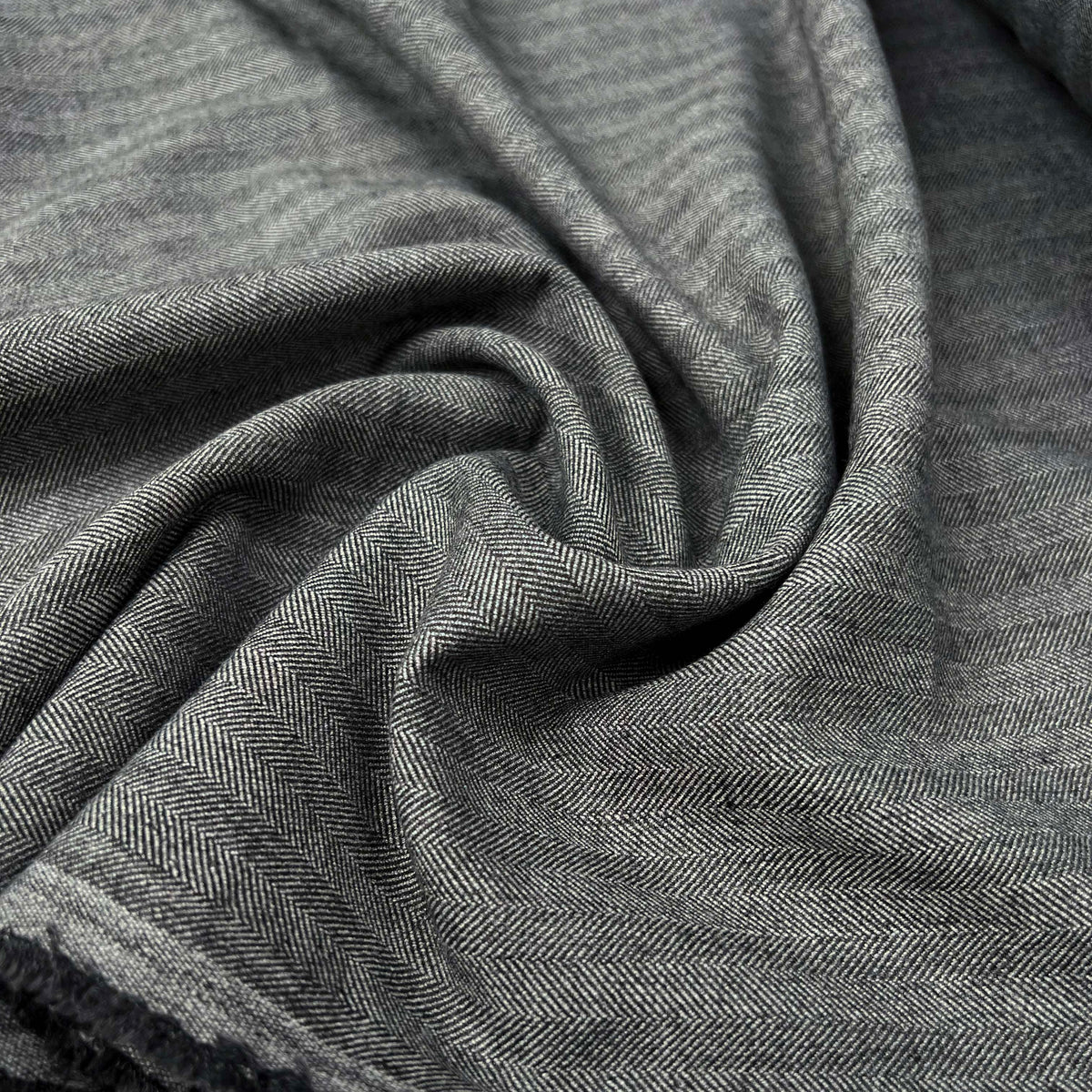 Happy Harry Viscose Blend Grey Herringbone Stretch Suiting Fabric
CU