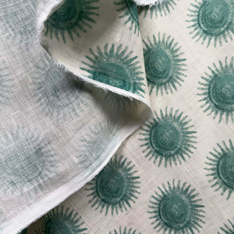 Italian Ex-Designer Green Sunburst Print Shirting Fabric Linen Lido Hang