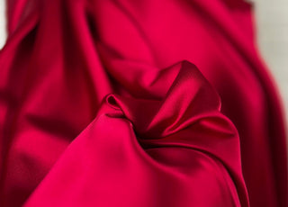 Liquid Cherry – satin-backed crepe dress fabric CU