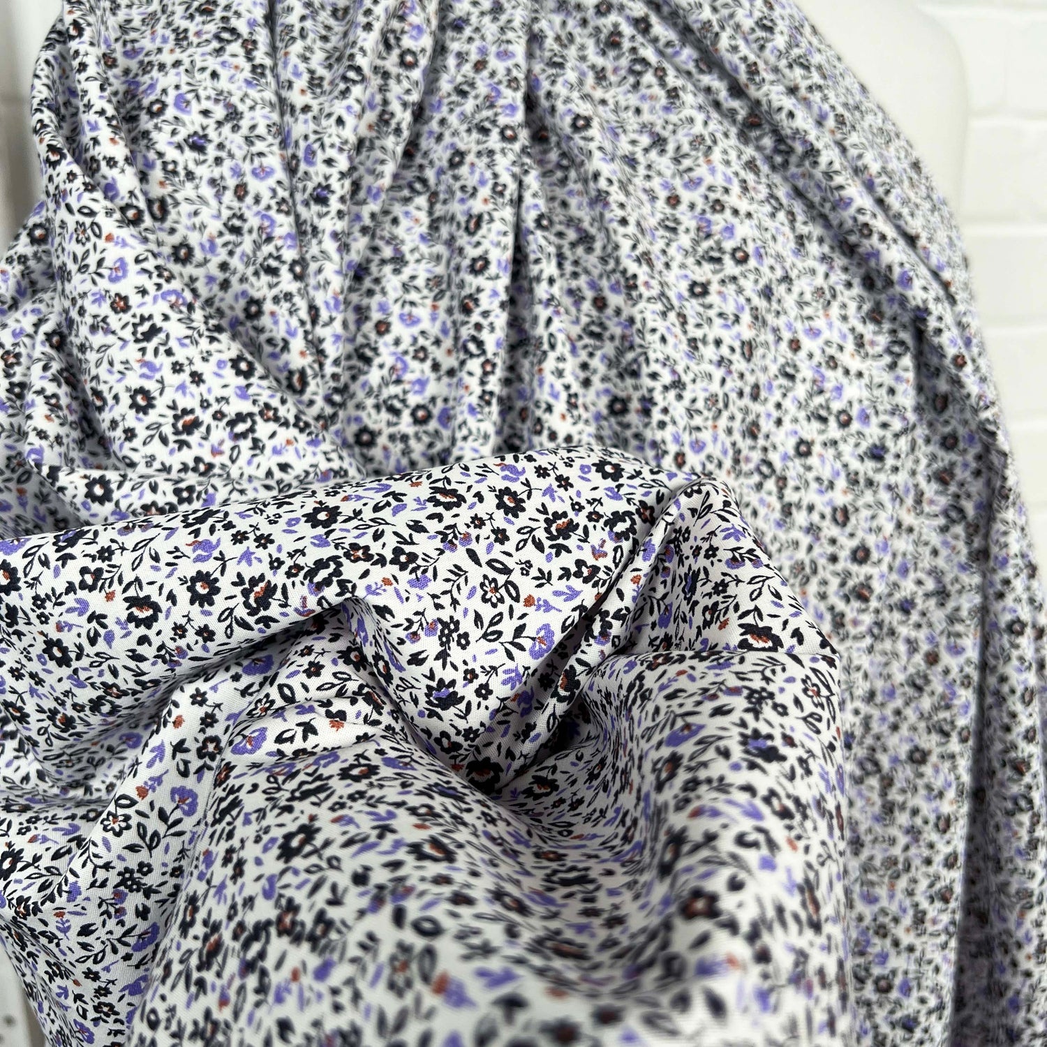 Mens Italian Shirting Violet Floral Purple White Cotton Fabric CU