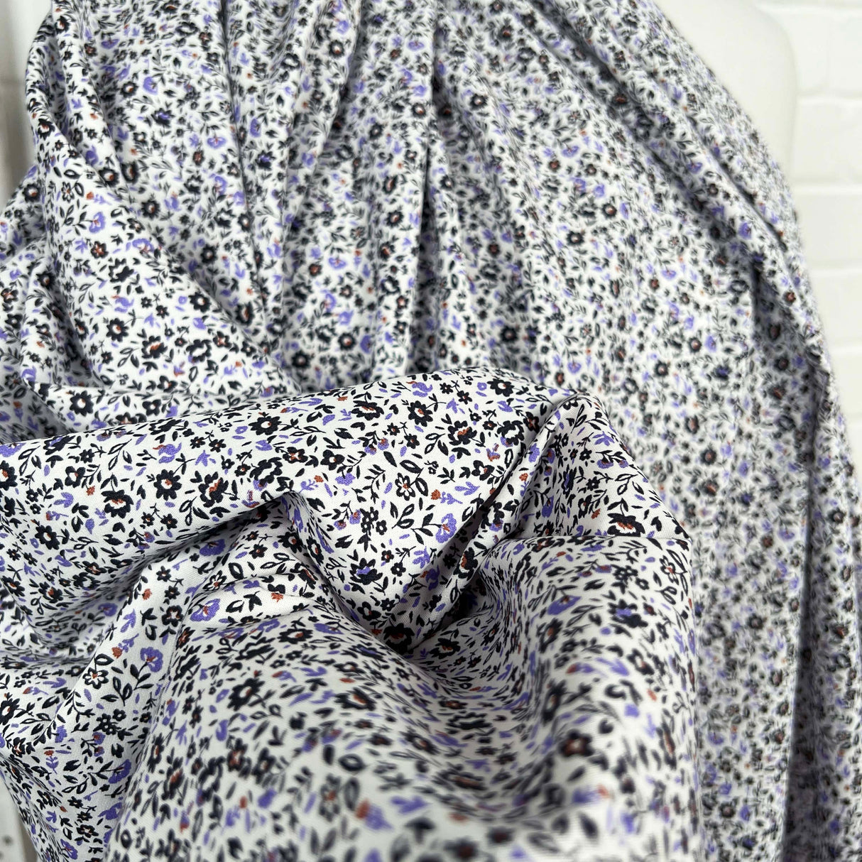 Mens Italian Shirting Violet Floral Purple White Cotton Fabric CU