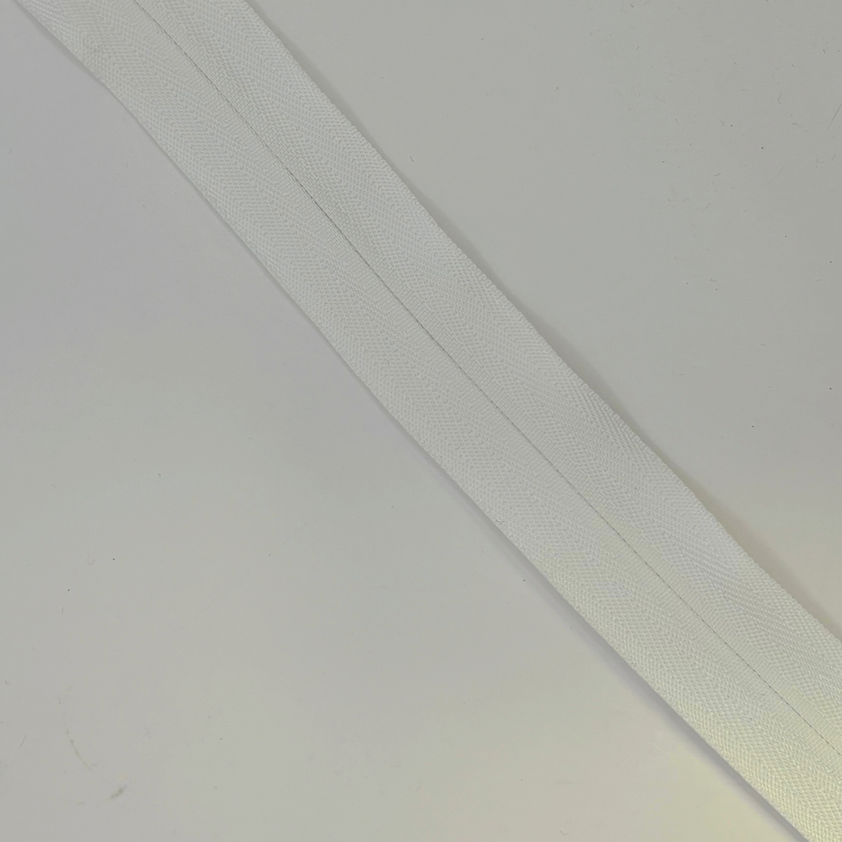 22 Inch Concealed Nylon Zips