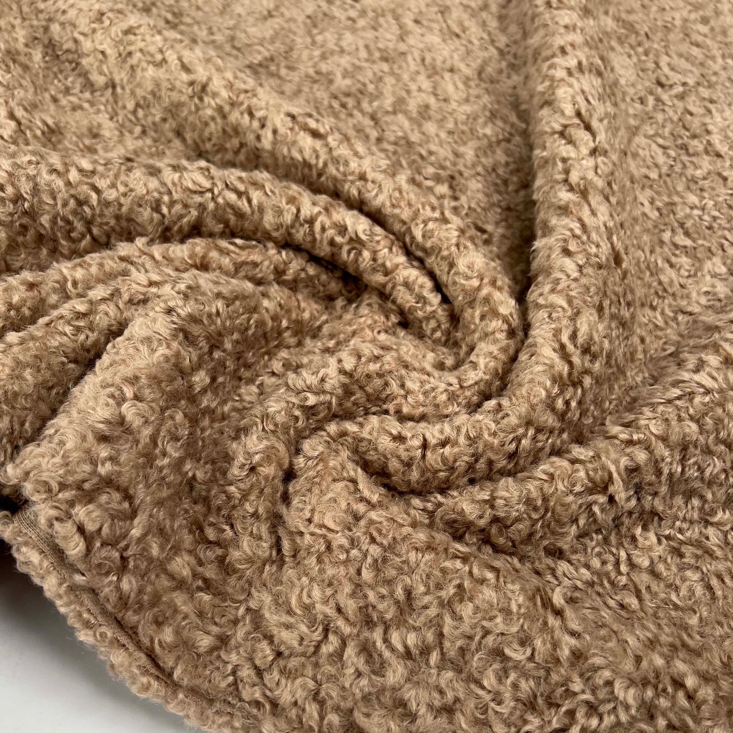 Sheepskin Heavy Boucle Camel Batch1 CU