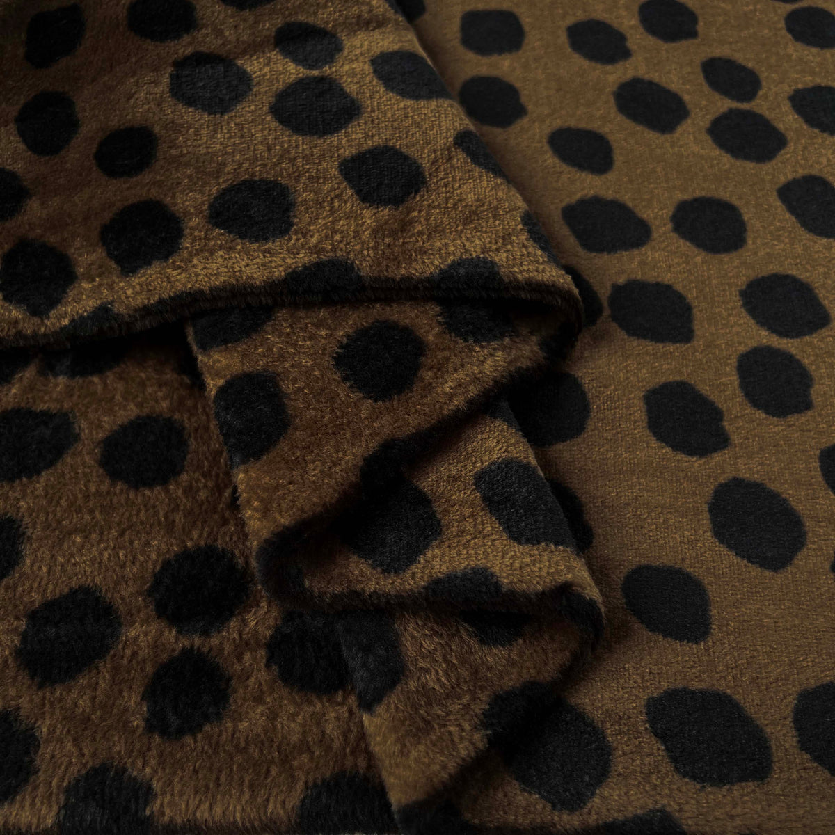 Blue Spot Printed Polyester Soft Fleece Fabric Spotty Fleece Brown Fold