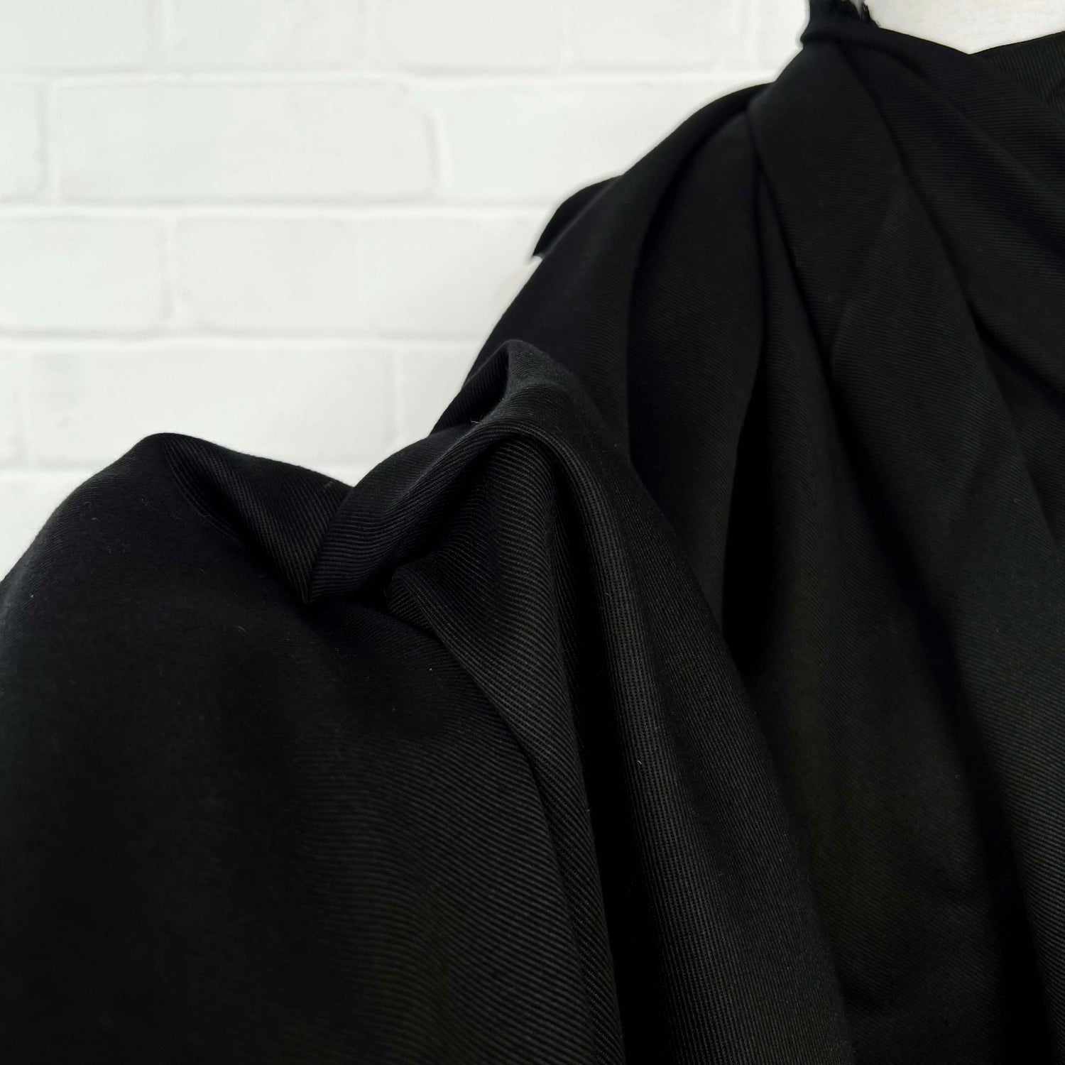 Tencel Tilliti Black Twill 250gsm Suiting Fabric CU