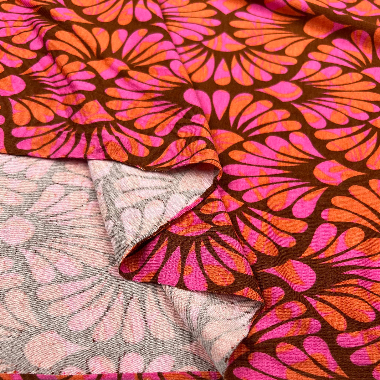 Viscose Jersey Flowerful Pink Spandex Abstract Floral Knit Fabric Fold