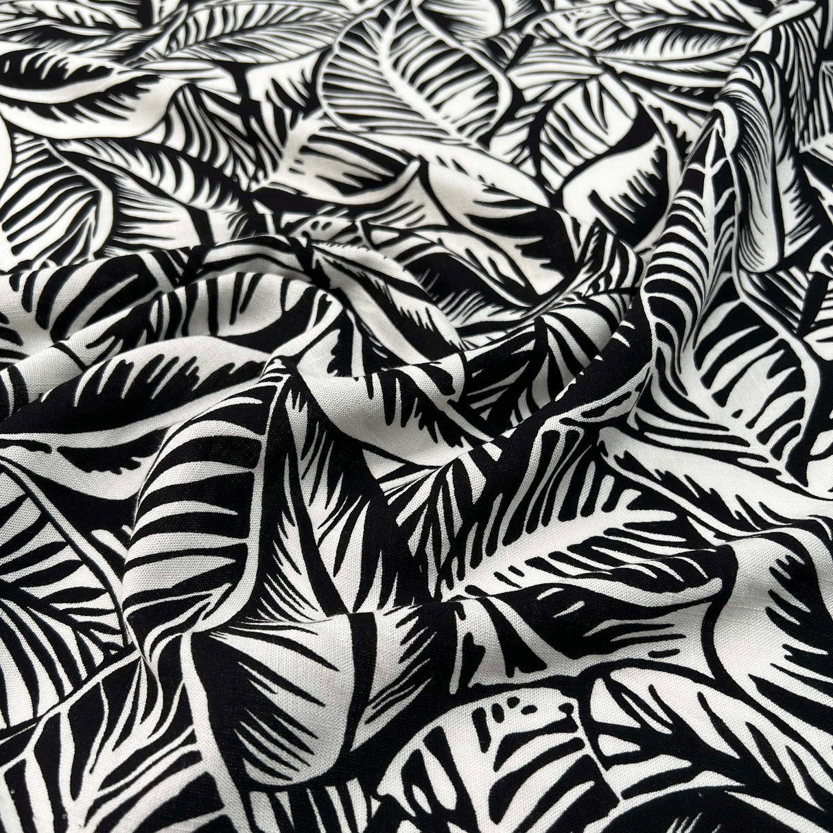 Viscose_Slub_Monochrome_Jungle_Leaf_Rayon_Spandex_Black_White_150gsm_Dress_Fabric_CU